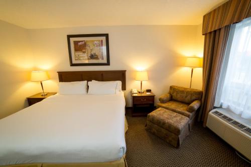 Holiday Inn Express & Suites Drayton Valley, an IHG Hotel