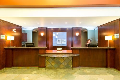 Holiday Inn Express & Suites Drayton Valley, an IHG Hotel