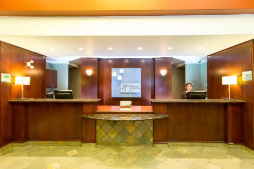 Holiday Inn Express & Suites Drayton Valley, an IHG Hotel