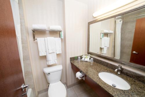 Holiday Inn Express & Suites Drayton Valley, an IHG Hotel