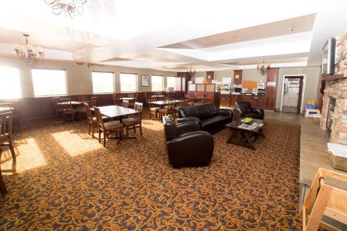 Holiday Inn Express & Suites Drayton Valley, an IHG Hotel