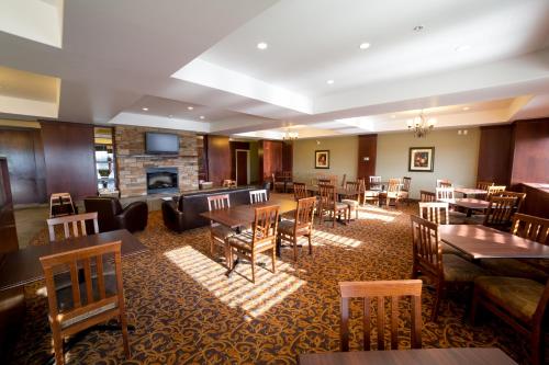 Holiday Inn Express & Suites Drayton Valley By IHG - 레스토랑
