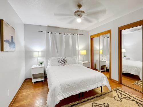 Charming Family Friendly 3br Duplex Close To Drake in Drake Park