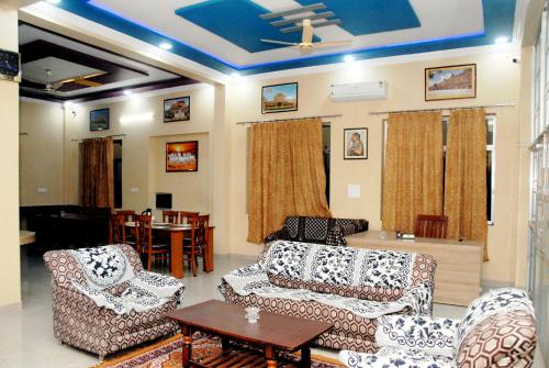 บริการและสิ่งอำนวยความสะดวก, Hotel Yuvraj Nature  in สุรัชกุนท์