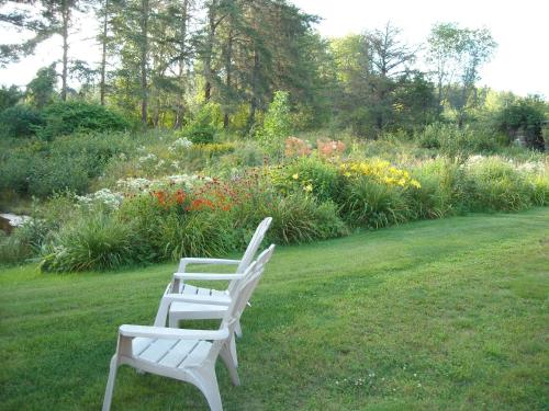 花園, Gite Pousse Pioche in 聖艾雲尼 (QC)