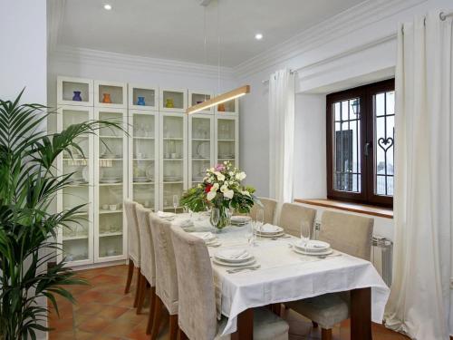 Chezmoihomes Exclusive Villa Alhambra. Stunning views - image 13