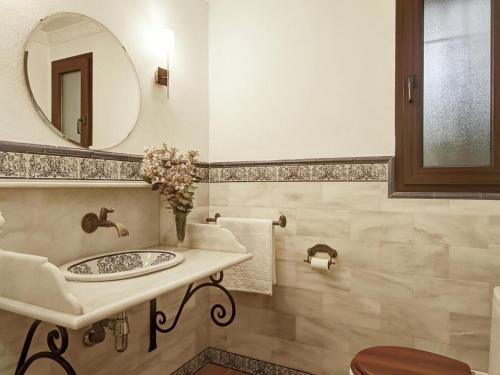 Chezmoihomes Exclusive Villa Alhambra. Stunning views - image 10