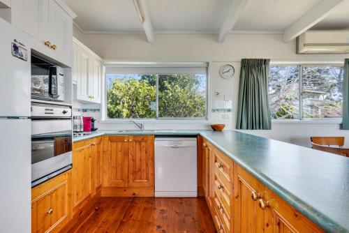 Beach House on Booth in Narrawallee