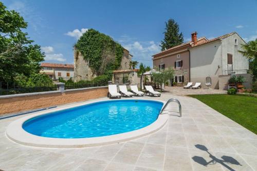 Villa Olden, traditional stone house