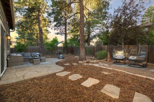 The Rock Trail House+Renovated+Modern+Fireplace+EV+Nice Yard near Flagstaff Pulliam repülőtér