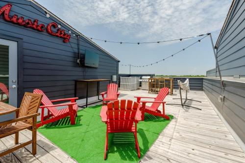 Carrie Underwoods east side rooftop game room in Nashville, USA