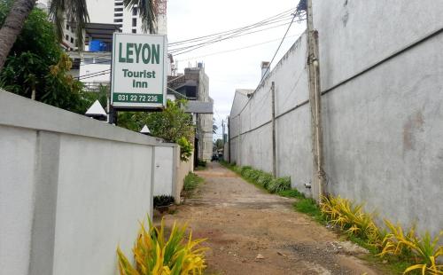 Leyon-Tourist Inn