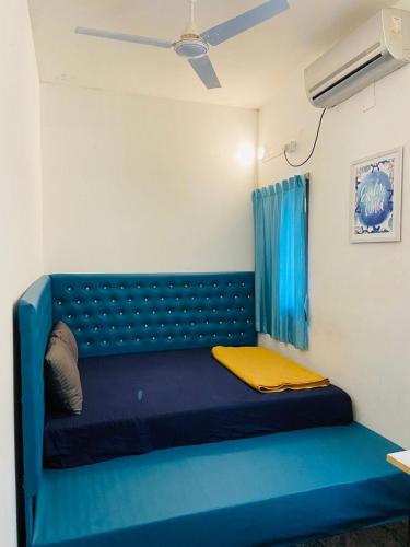 Economy Double Room image 3