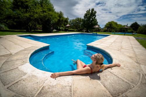 Peldbaseins, Cabañas Ocho Soles (Cabanas Ocho Soles) in Las Rabonas