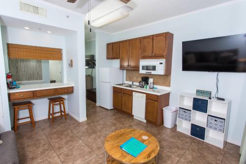 Villas at Destin West Gulfside V403 - image 2