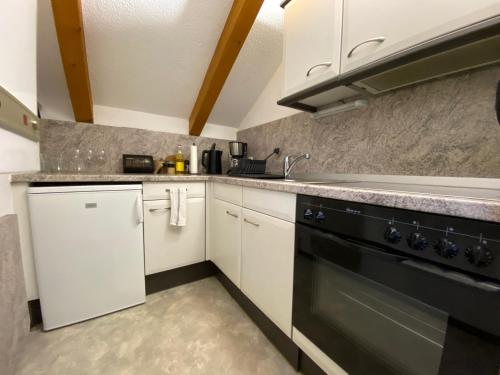 ห้องครัว, Charmante, ruhige Wohnung in Innsbruck in สนามบินอินส์บรุค