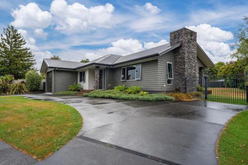 Bach 32 - Taupo Holiday Home - image 5