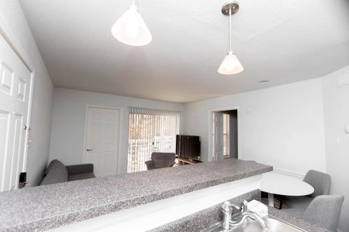 Wyndham 108 Corporate & Modern 1br Suite in Hampton, USA