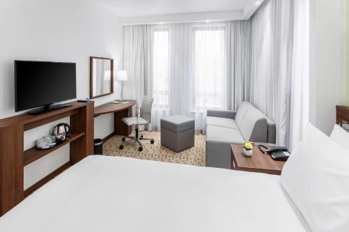 Hampton By Hilton Gdansk Oliwa - image 9