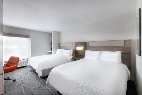 Holiday Inn Express Atlanta West - Theme Park Area, an IHG Hotel