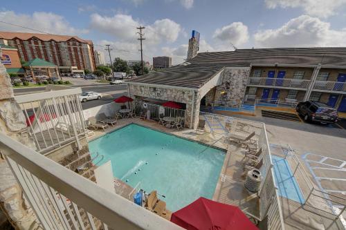 Motel 6 San Antonio, TX - Northwest Medical Center - 편의 시설/서비스