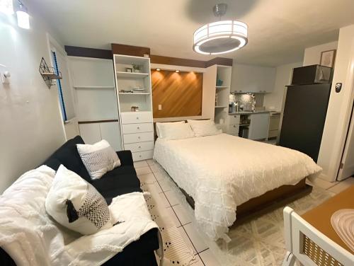 Cute 1940 Boutique Studio condo in Clearwater Beach, USA