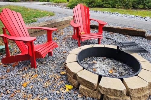 Views, King & Sofa bed, Hot tub, Firepit and Deck in Гэтлинбург (Теннесси )