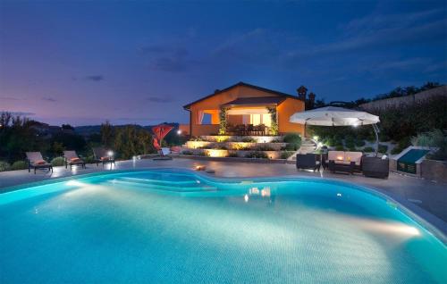 Amazing Home In Karojba With Heated Swimming Pool