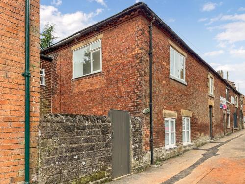 Coldwell Street Cottage