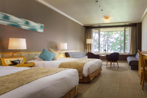 room detail thumbnail 1
