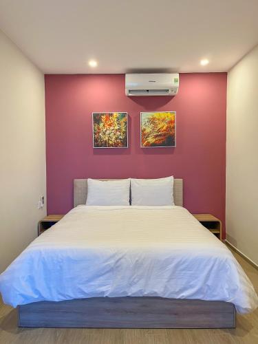 One-Bedroom Apartment image 10