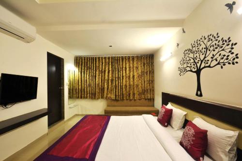 OYO Home Hotel Skyland