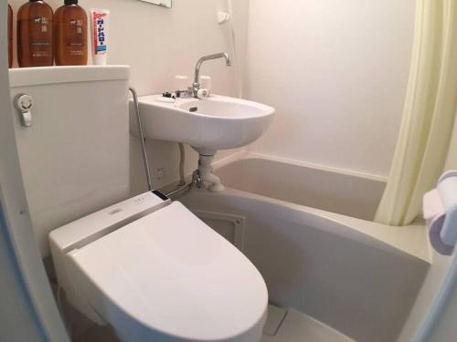 花跡民宿三号情侣房，家庭房，独享空间 ! 4分钟到难波，日本桥，心斋桥！