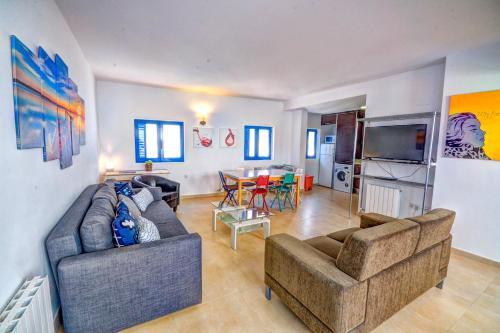 Sanctuary Penthouse by Hello Homes Sitges - image 3