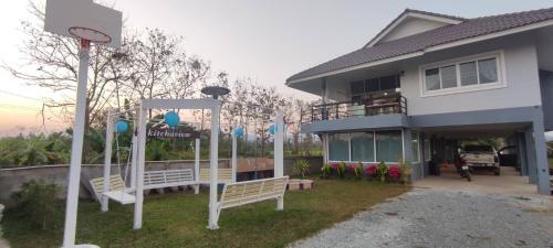 Kitchaview Villa