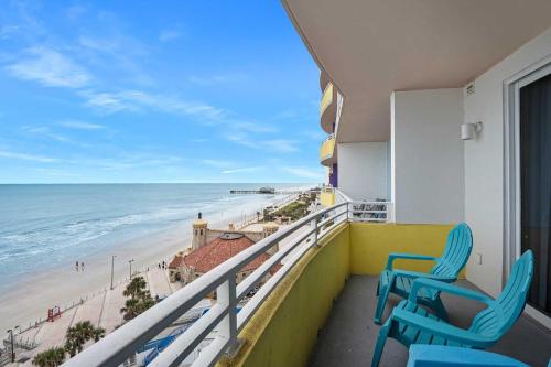 Luxury 10th Floor 1 BR Condo Direct Oceanfront Wyndham Ocean Walk Resort Daytona Beach | 1006 in Daytona Beach, USA
