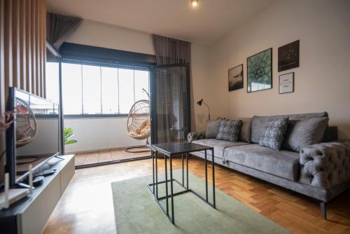 One-Bedroom Apartment image 4