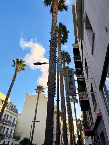 Nyx Hôtel Indépendant Perpignan Centre Gare - Hotel - Perpignan