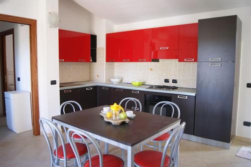2 bedrooms, 4 beds