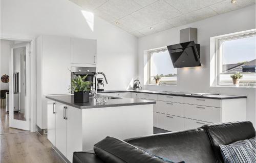 Kitchen, Four-Bedroom Holiday Home In Haderslev in Kelstrup