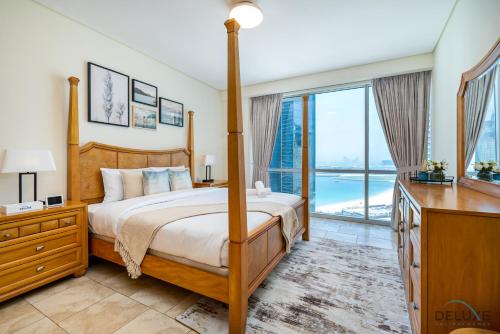 Sophisticated 3BR w/ Assistant’s Room at Al Fattan Marine Towers 2 JBR by Deluxe Holiday Homes, Dubai (photo 6)