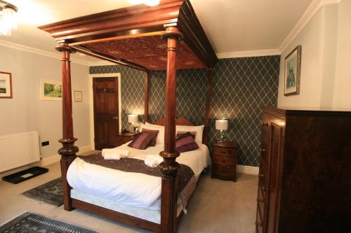 High Dalby House - image 8