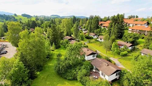Ferienhäuser im Feriendorf Weissensee im Allgäu E in Füssen, Deutschland