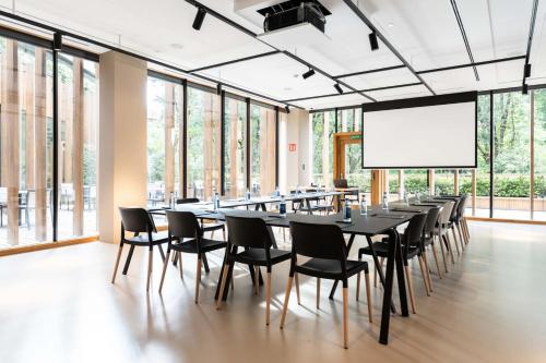 Hotel Arima - Small Luxury Hotels - image 9