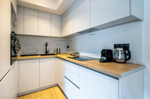 Nova 1-Bedroom Apartment in Athens - image 3