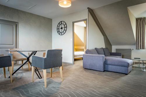 Hôtel De Brunville - image 5