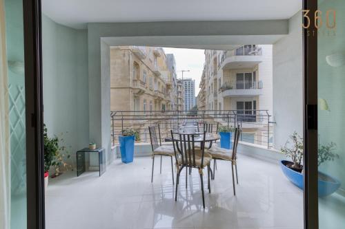 Stunning & Cosy 3BR home with views in Sliema by 360 Estates, Sliema (foto 8)