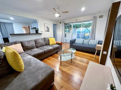 غرف النزلاء, Large Peaceful 4 Bedroom Home in Wantirna