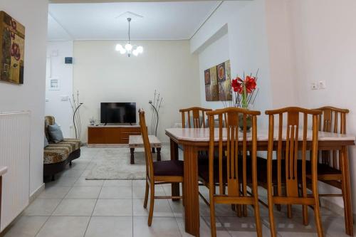 Facilities, Joan's apartment in Mpournias