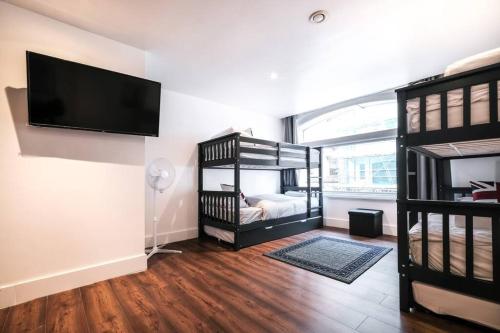Spacious Apartment in Piccadilly Sleep 6 VRB 5
